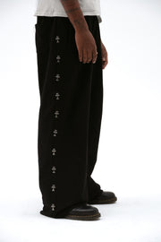 CROSS WIDELEG STUD SWEATS